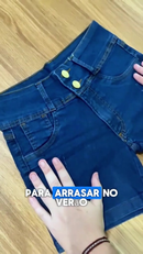 Short Jeans Feminino Cintura Alta com Lycra e Ilhós Lateral
