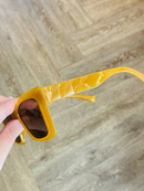 Óculos de Sol Feminino Moderno UV400 Estiloso para Praia e Dia a Dia