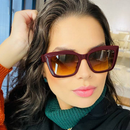 Óculos de Sol Feminino Moderno UV400 Estiloso para Praia e Dia a Dia
