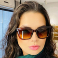 Óculos de Sol Feminino Moderno UV400 Estiloso para Praia e Dia a Dia