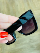 Óculos de Sol Feminino Moderno UV400 Estiloso para Praia e Dia a Dia